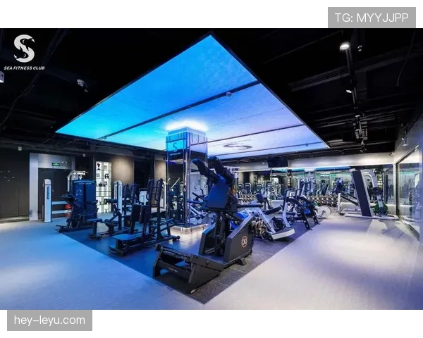 吴柳芳这训练强度，凌晨四点健身房打卡是认真的？