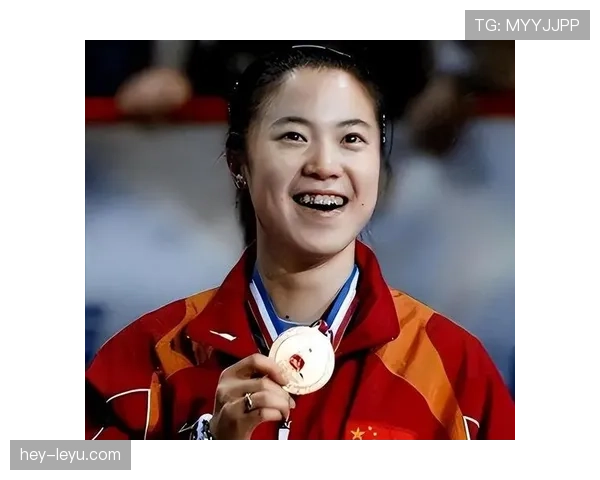 王楠逛街照比比赛还狠——那副买东西的气场，把我这弱鸡钱包吓哭了